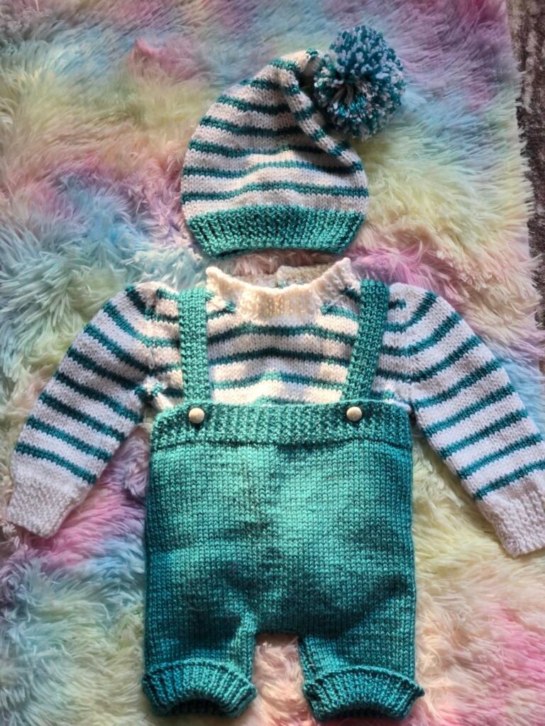Turquoise-seater-shorts-and-hat
